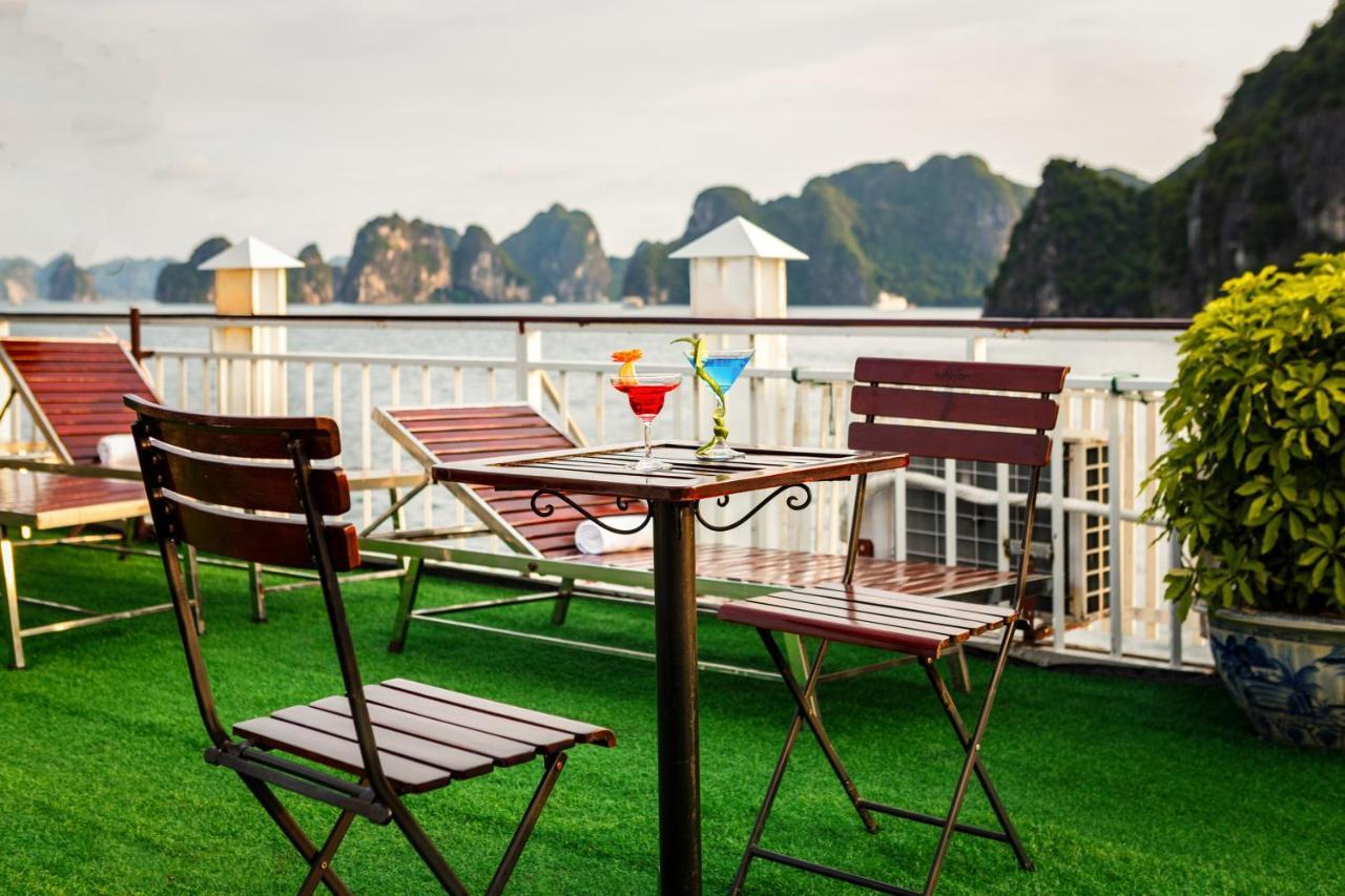 Charm Boutique Cruise Hotel Ha Long Exterior foto