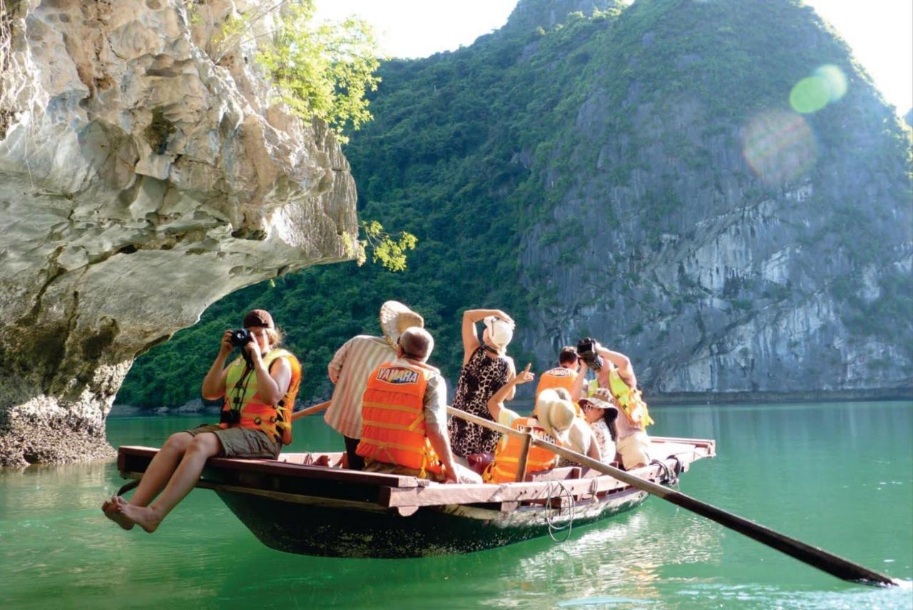 Charm Boutique Cruise Hotel Ha Long Exterior foto